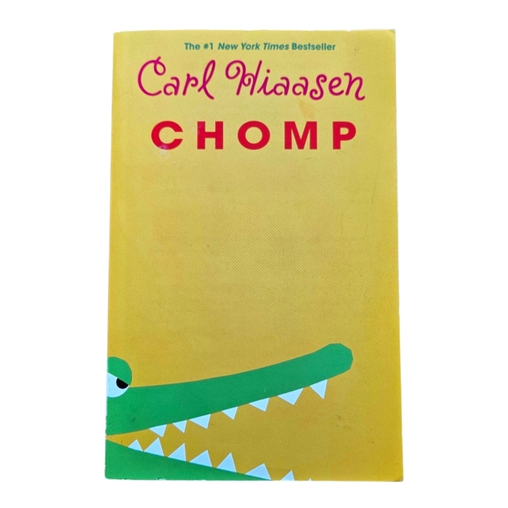 Chomp by Carl Hiaasen - paperback